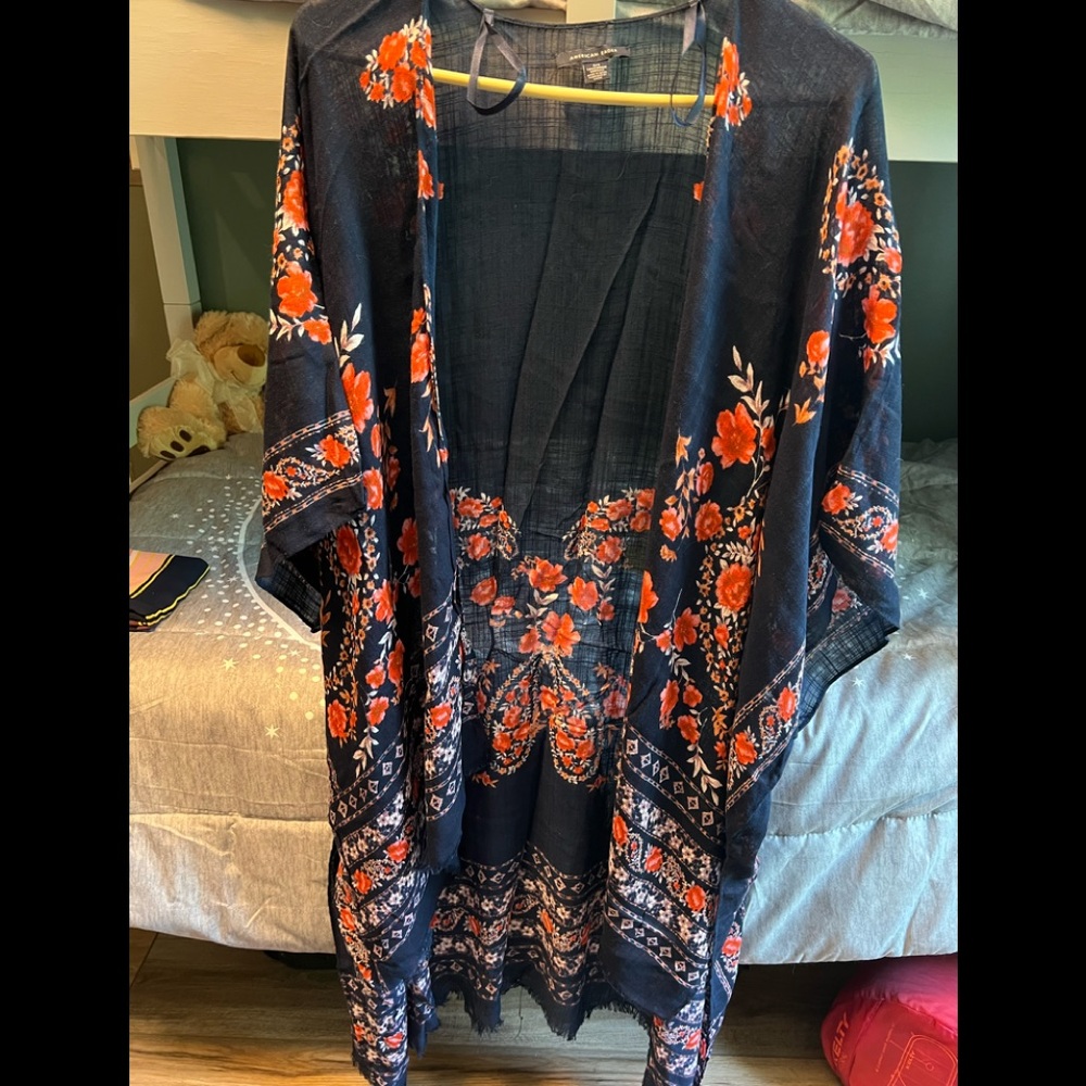 American Eagle Floral Kimono
